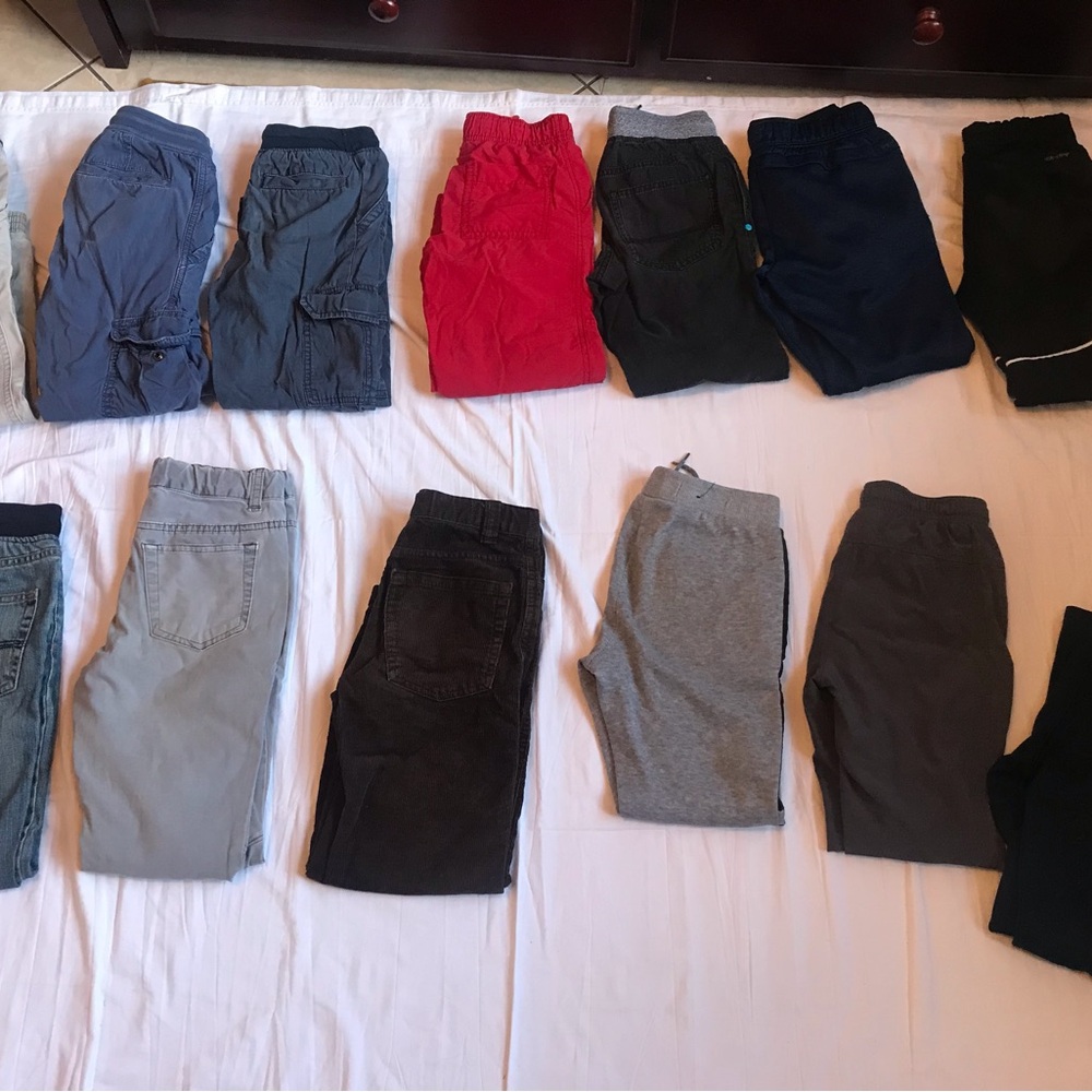 Boy Winter Clothes
--LOT--34 pieces.
Size 4 / 5 / 6 - Picture 3 of 16
